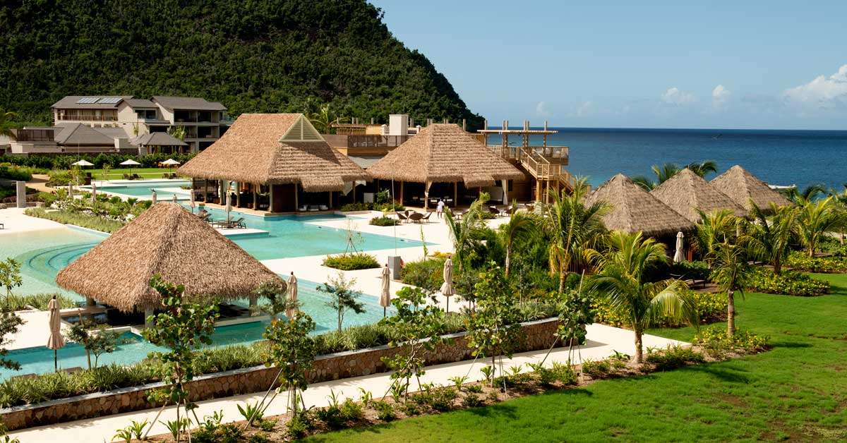 Techos de Junco: ¿Qué es mejor, la caña natural o la sintética?