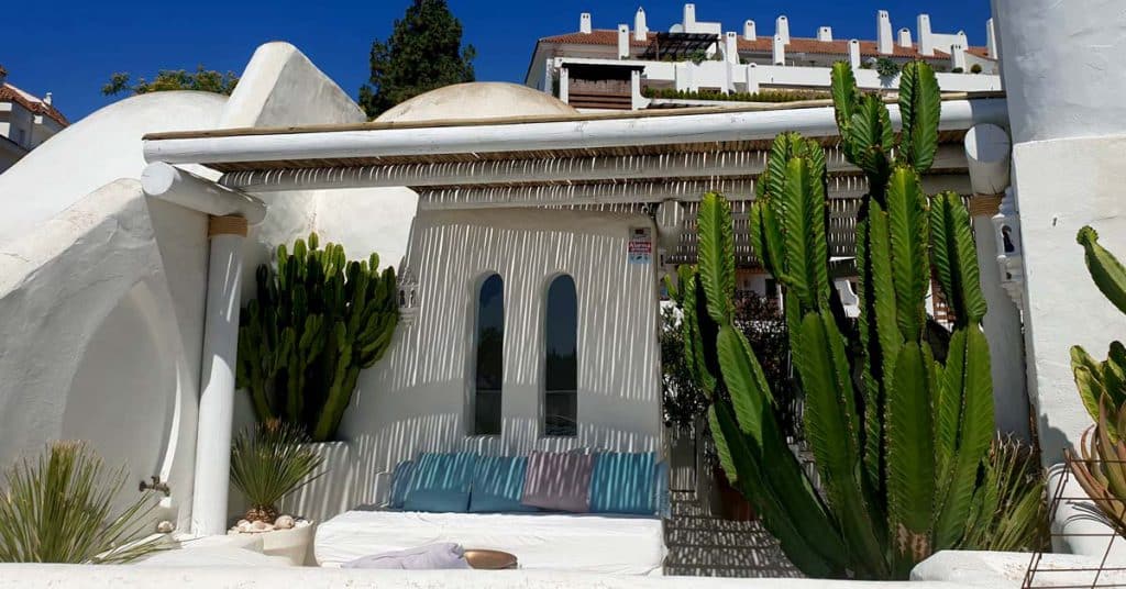 Diseñando la Pérgola Perfecta para su Villa en la Costa del Sol