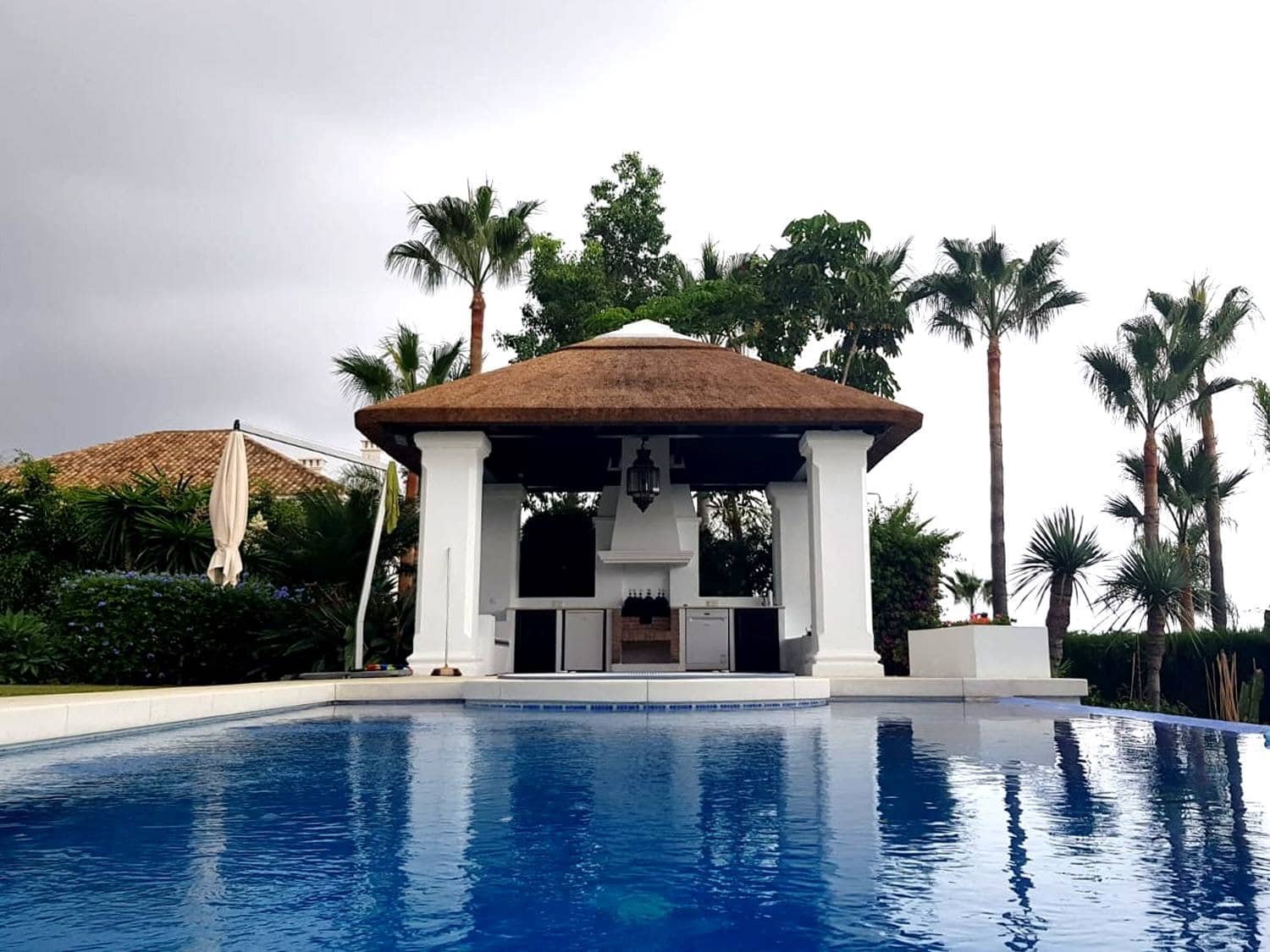 How often does thatch roofing need re-thatching?